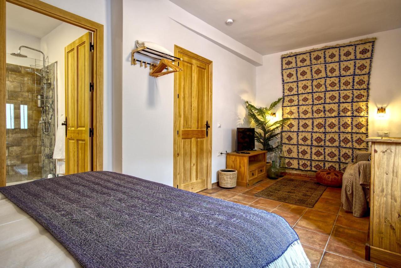 La Vieja Botica Bed and Breakfast Canillas de Aceituno Exteriör bild