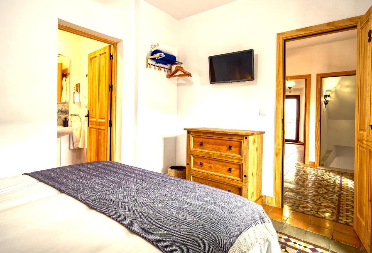 La Vieja Botica Bed and Breakfast Canillas de Aceituno Exteriör bild